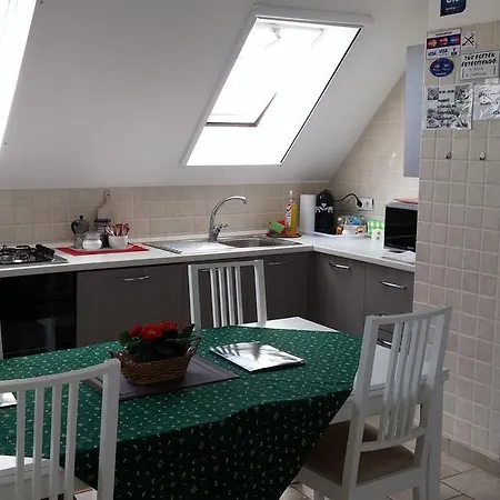 Bed and breakfast Hunters House Kft