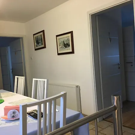 Hunters House Kft Bed and breakfast *